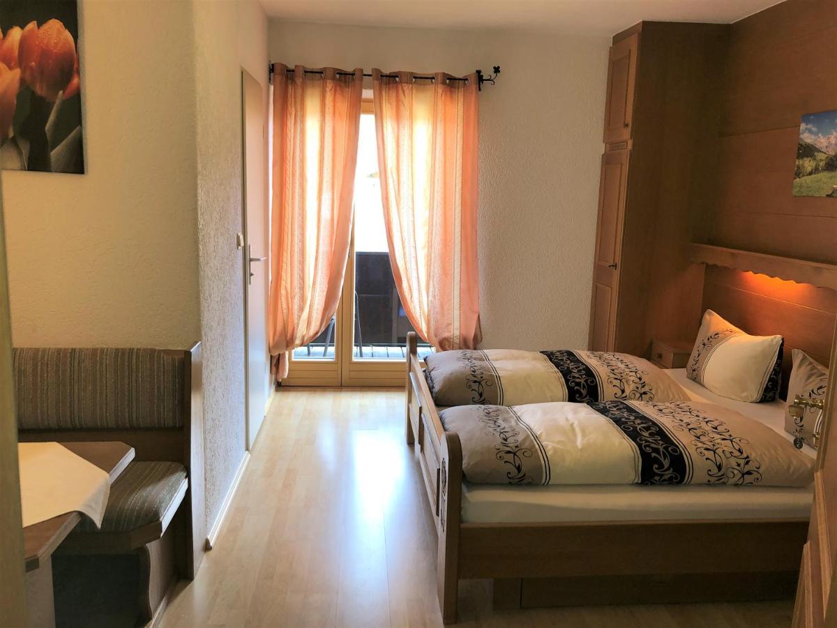 Gaestehaus Am Kurparkweg Otel Reit im Winkl Dış mekan fotoğraf