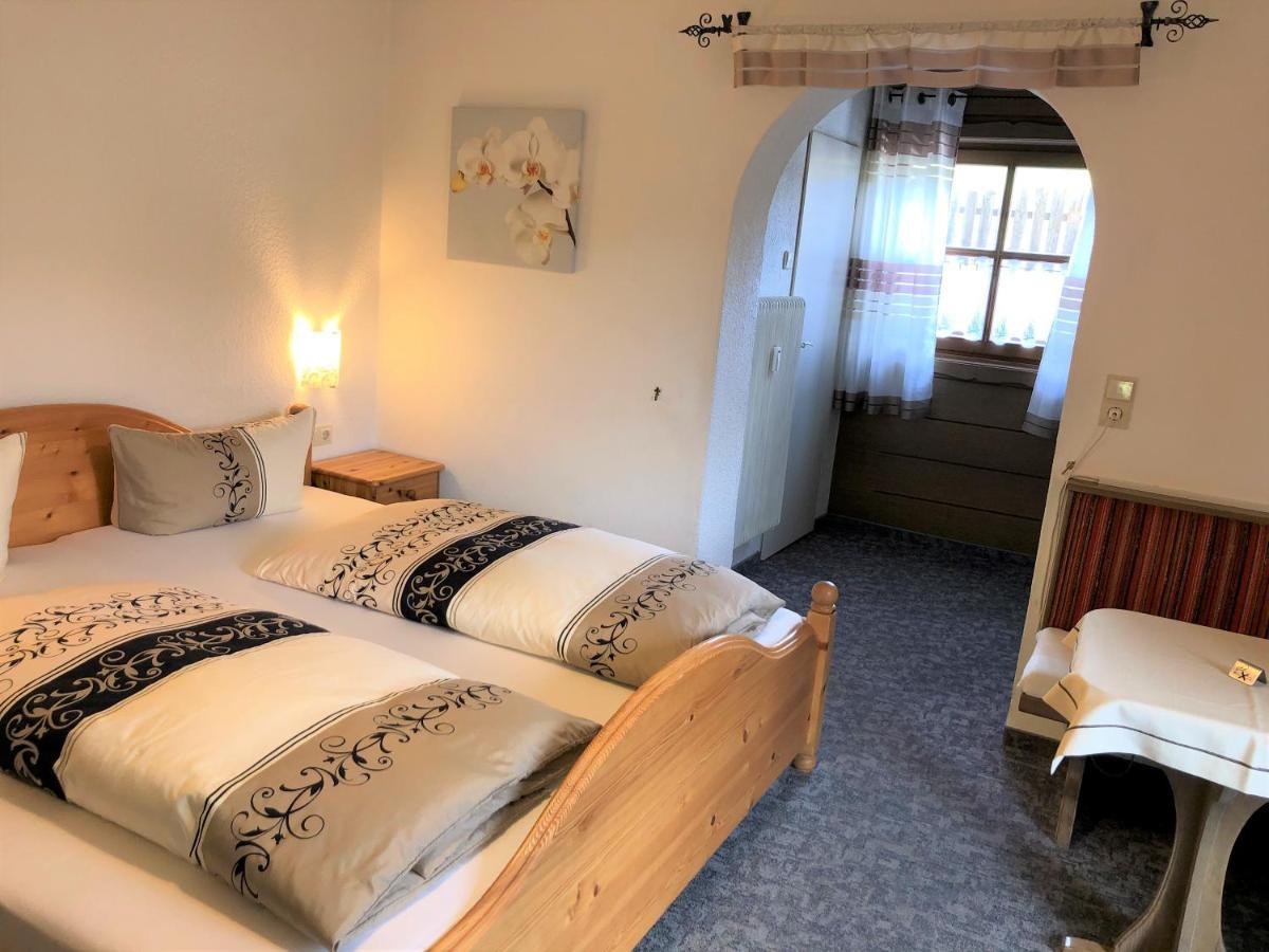 Gaestehaus Am Kurparkweg Otel Reit im Winkl Dış mekan fotoğraf
