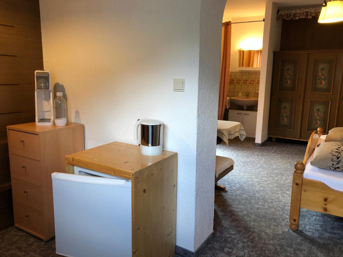 Gaestehaus Am Kurparkweg Otel Reit im Winkl Dış mekan fotoğraf
