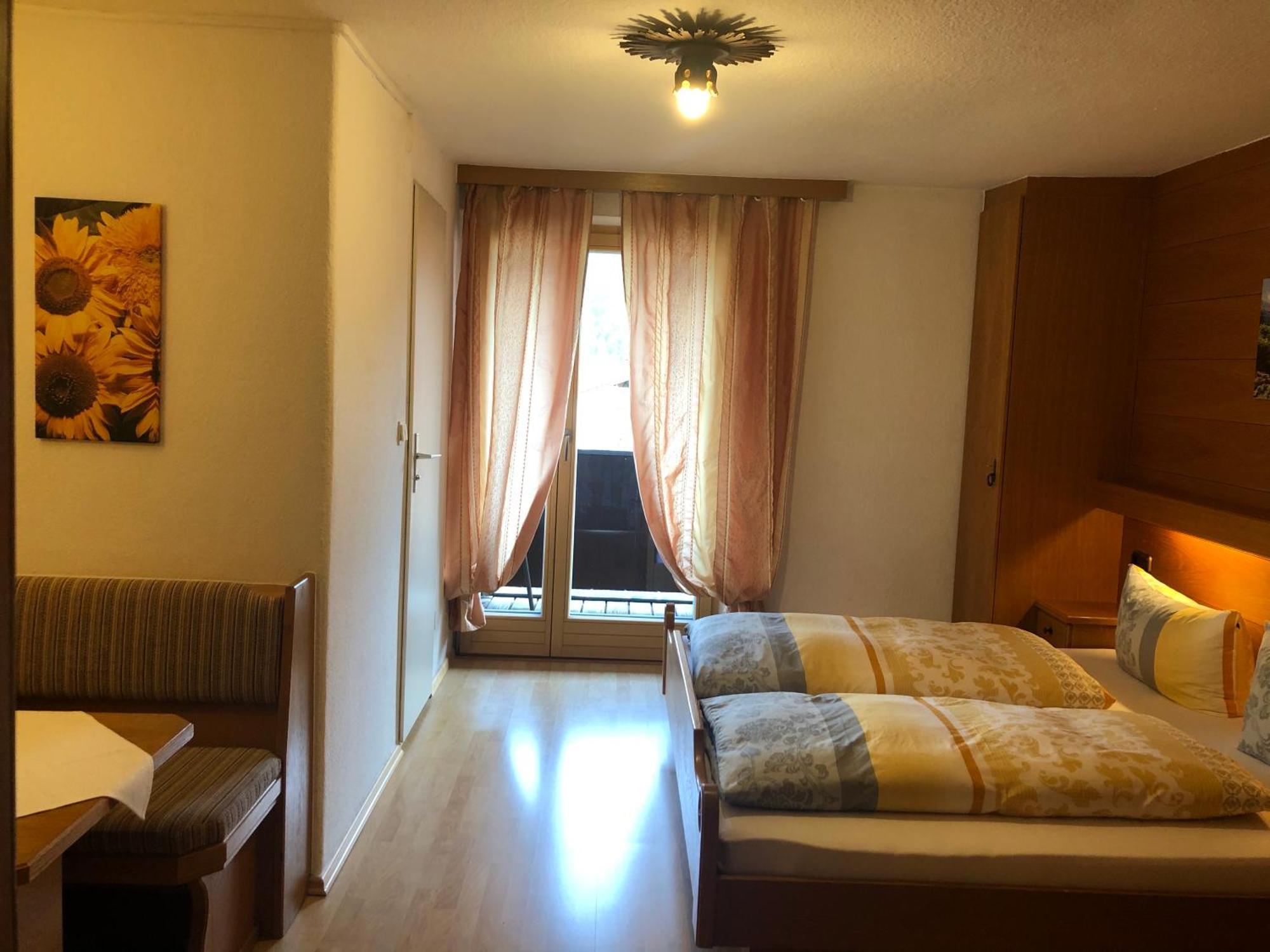 Gaestehaus Am Kurparkweg Otel Reit im Winkl Oda fotoğraf